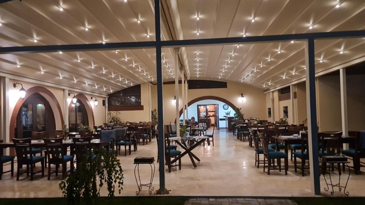 Curtea Domneasca Hotell Vaslui Exteriör bild
