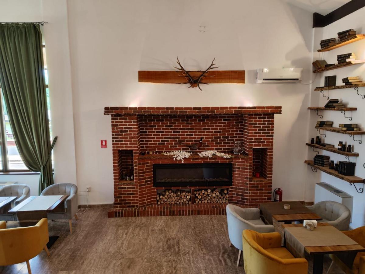 Curtea Domneasca Hotell Vaslui Exteriör bild