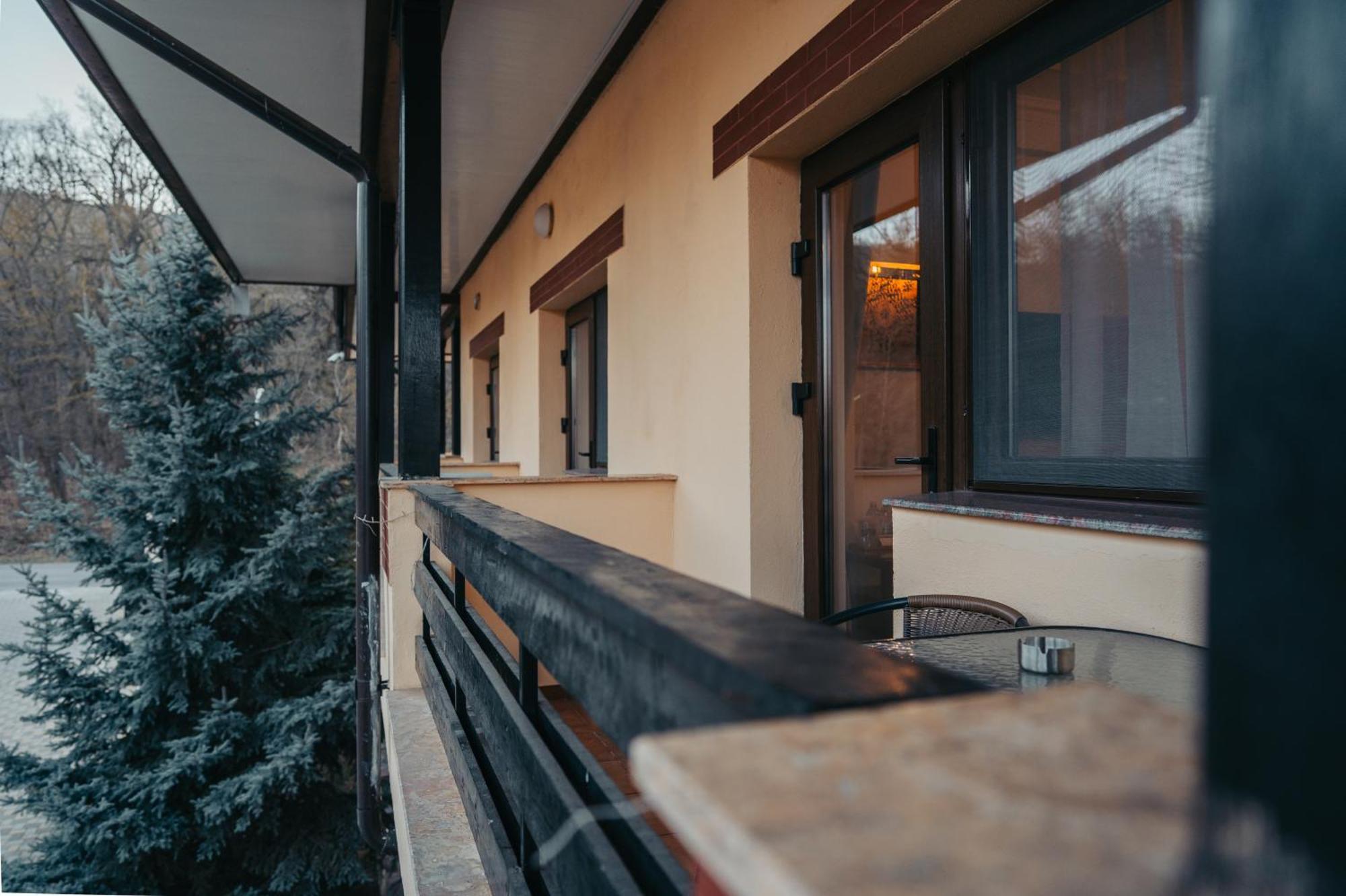 Curtea Domneasca Hotell Vaslui Exteriör bild